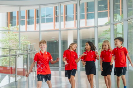 Colegio Internacional Científico Suizo en Dubái — foto 2