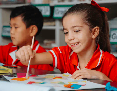 Colegio Internacional Científico Suizo en Dubái — foto 2